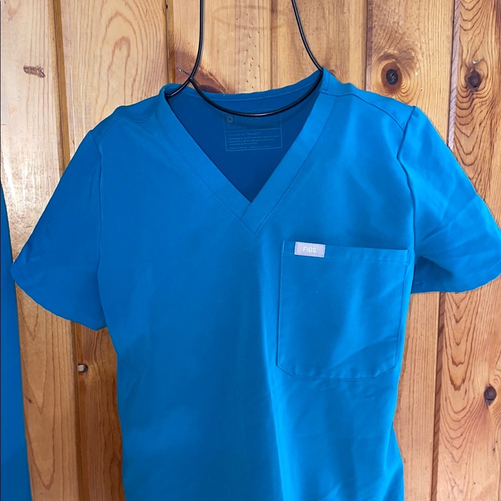 Blue fig Scrub Set with Zamora pants and caterinia scrub top XS/SM - Picture 6 of 13